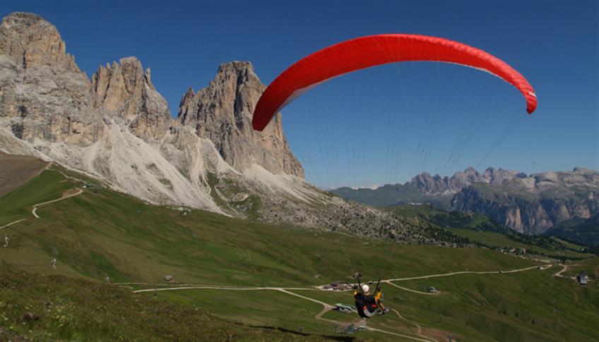Il battesimo dell'aria con il parapendio Il battesimo dell'aria con il parapendio
